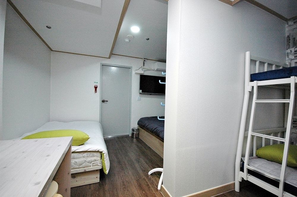 Eel Guesthouse Сеул Экстерьер фото