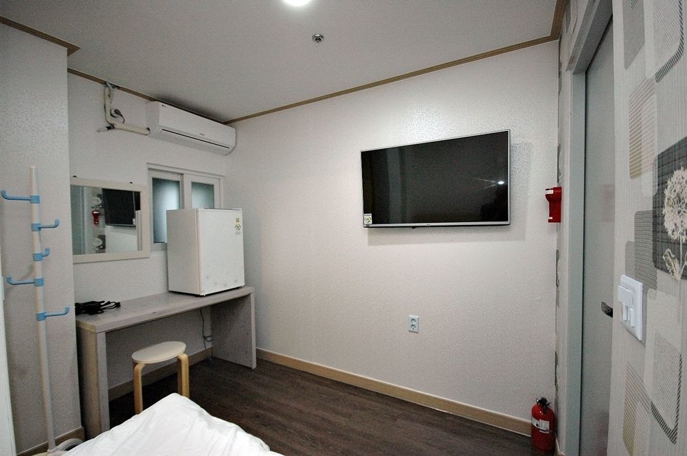 Eel Guesthouse Сеул Экстерьер фото