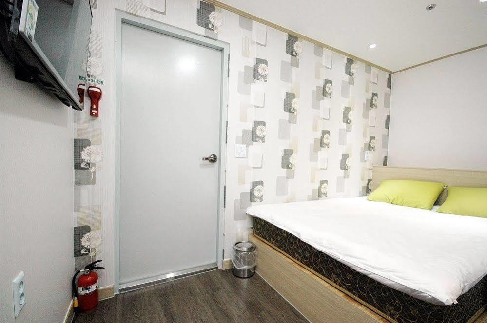 Eel Guesthouse Сеул Экстерьер фото